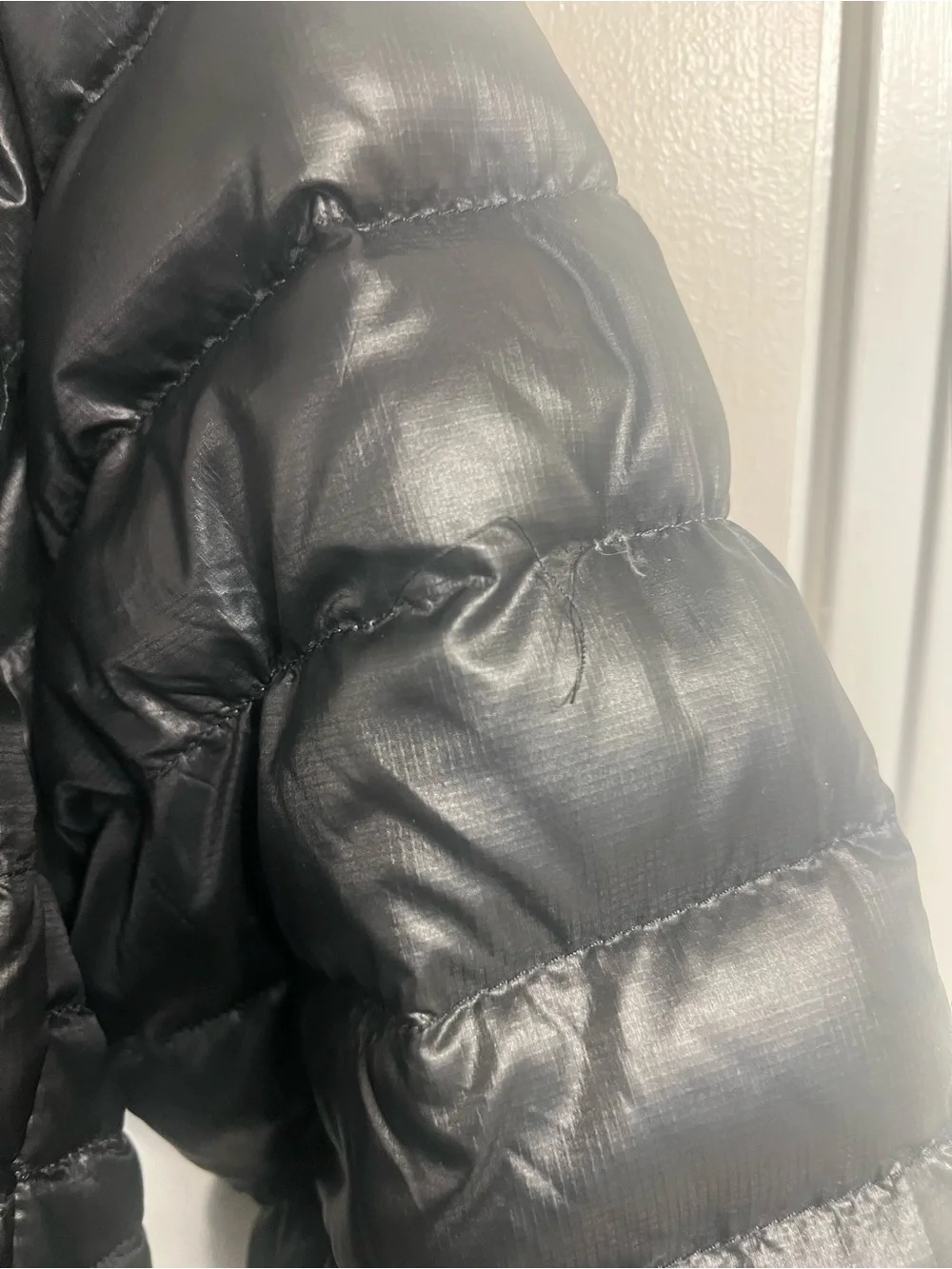 The North Face 550 men’s large Black Puffy Packable Down Jacket